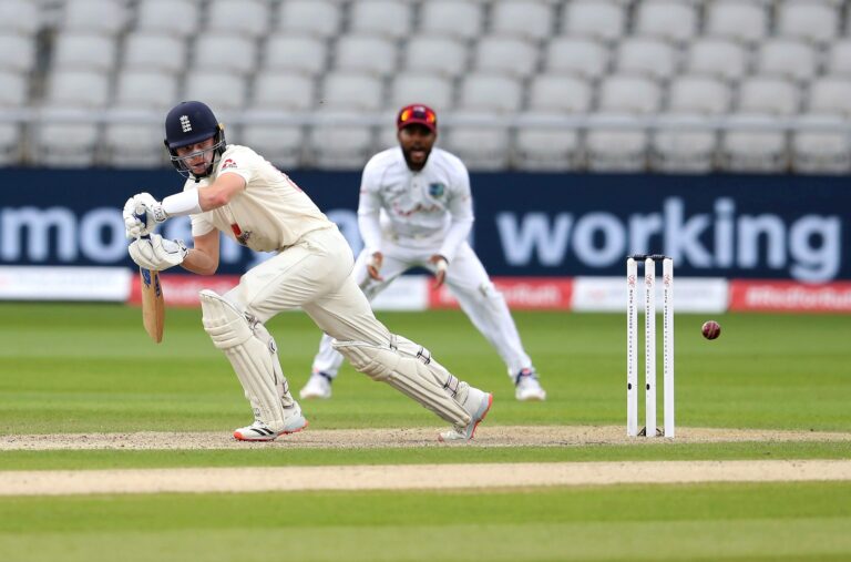 Strategies for Effective Run Line Betting in IPL Matches on Saffronexch